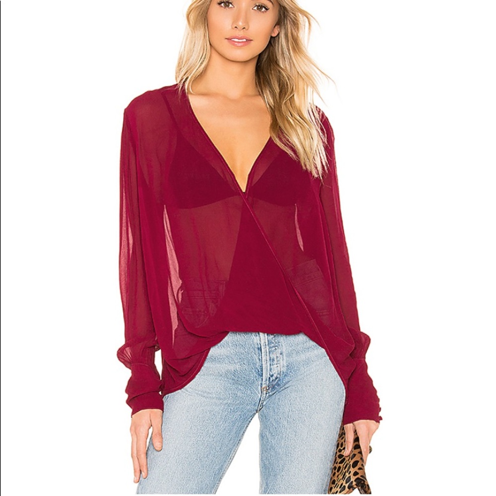 🔥SALE $16🔥 YFB 🆕 NWT Joanne Top in Peach